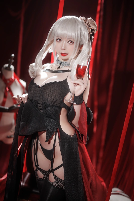 吕佐夫礼服 - 樱落酱w