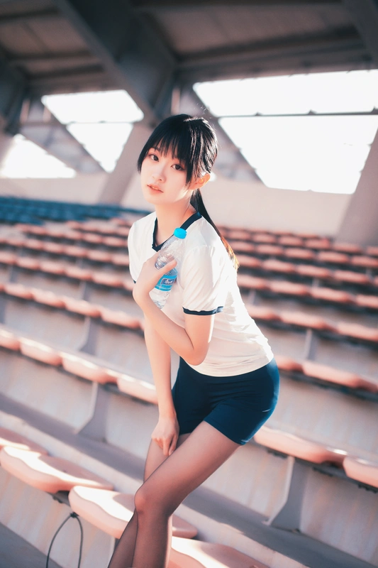 -黑丝体操服 - 沧霁桔梗