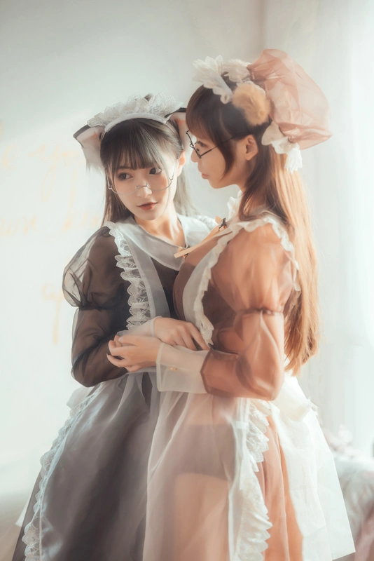 x奶文x铁板烧鬼舞 透明女仆 - 爱老师_PhD